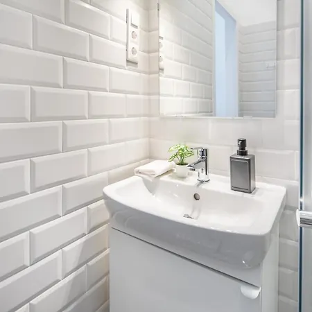 - New - Easy Sleep *