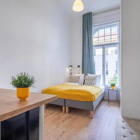 - New - Easy Sleep Budapest